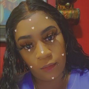 Meet your Posher, Ronique